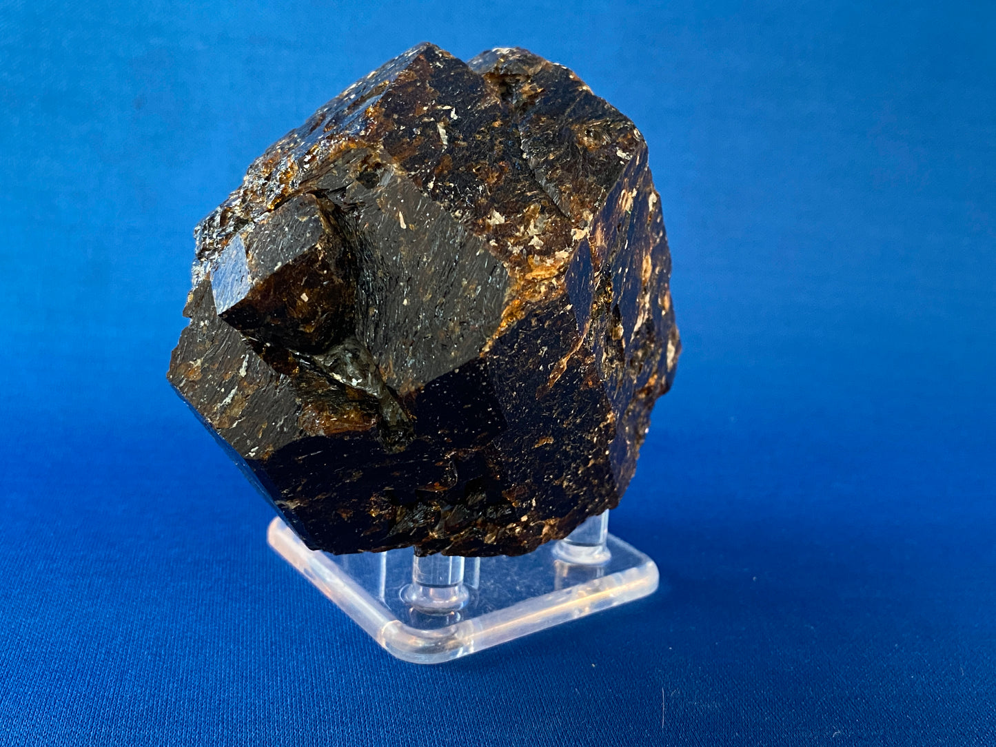 Tourmaline variety Dravite, Yinnietharra Mine, Australia