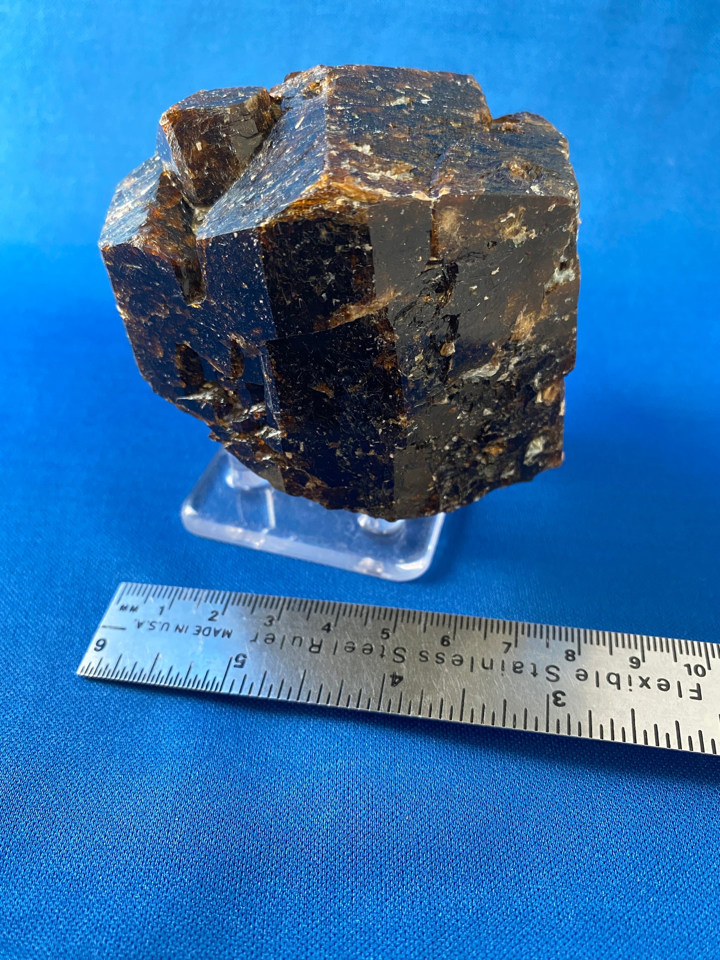 Tourmaline variety Dravite, Yinnietharra Mine, Australia