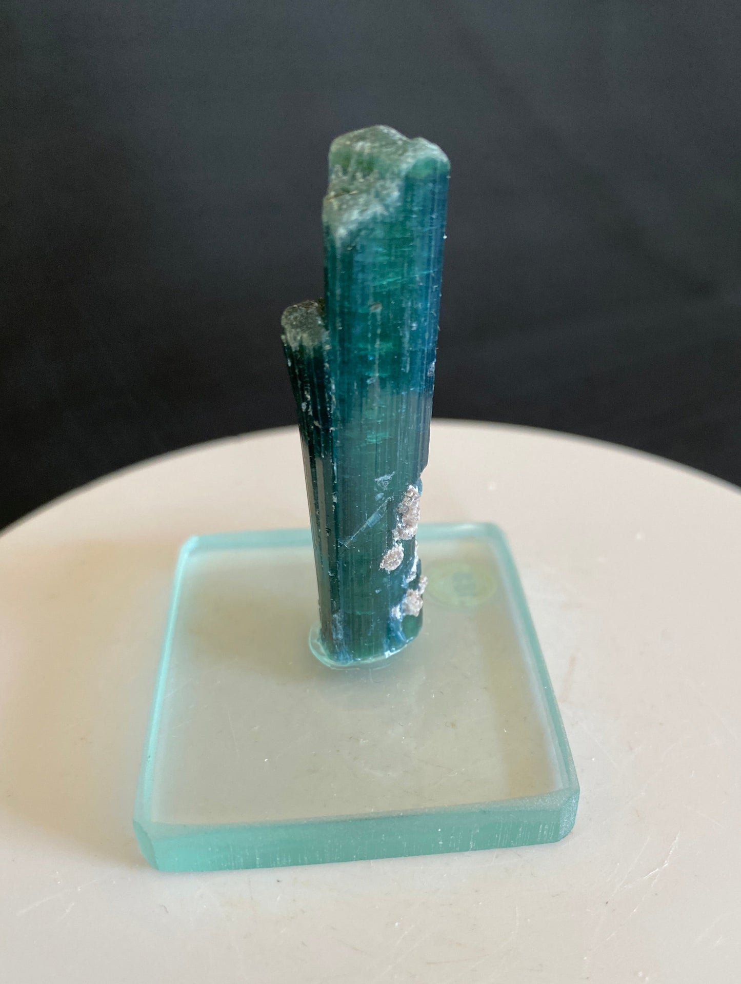 Tourmaline (variety Elbaite), Verhindo, Minas Gerais, Brazil