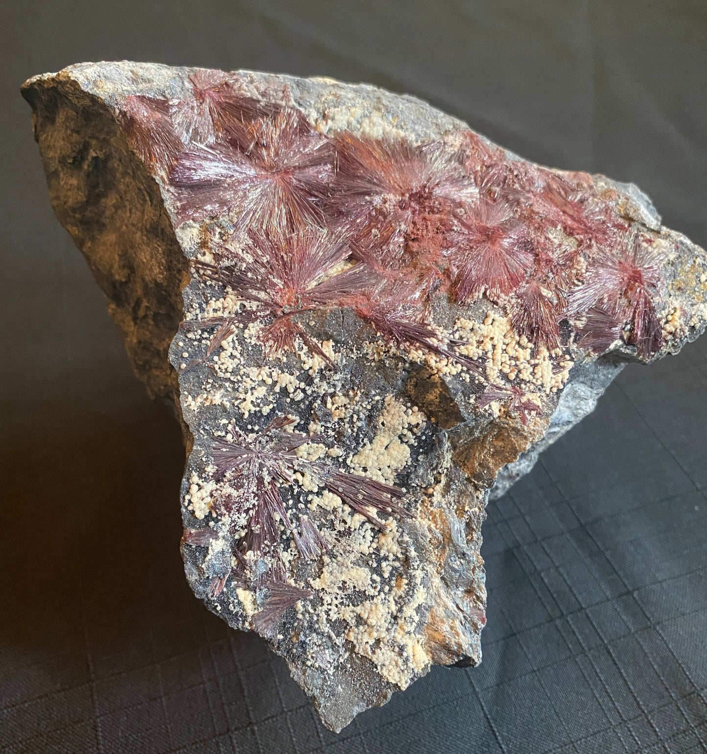 Kermesite, Kolarsky Vrch, Pezinok, Slovakia