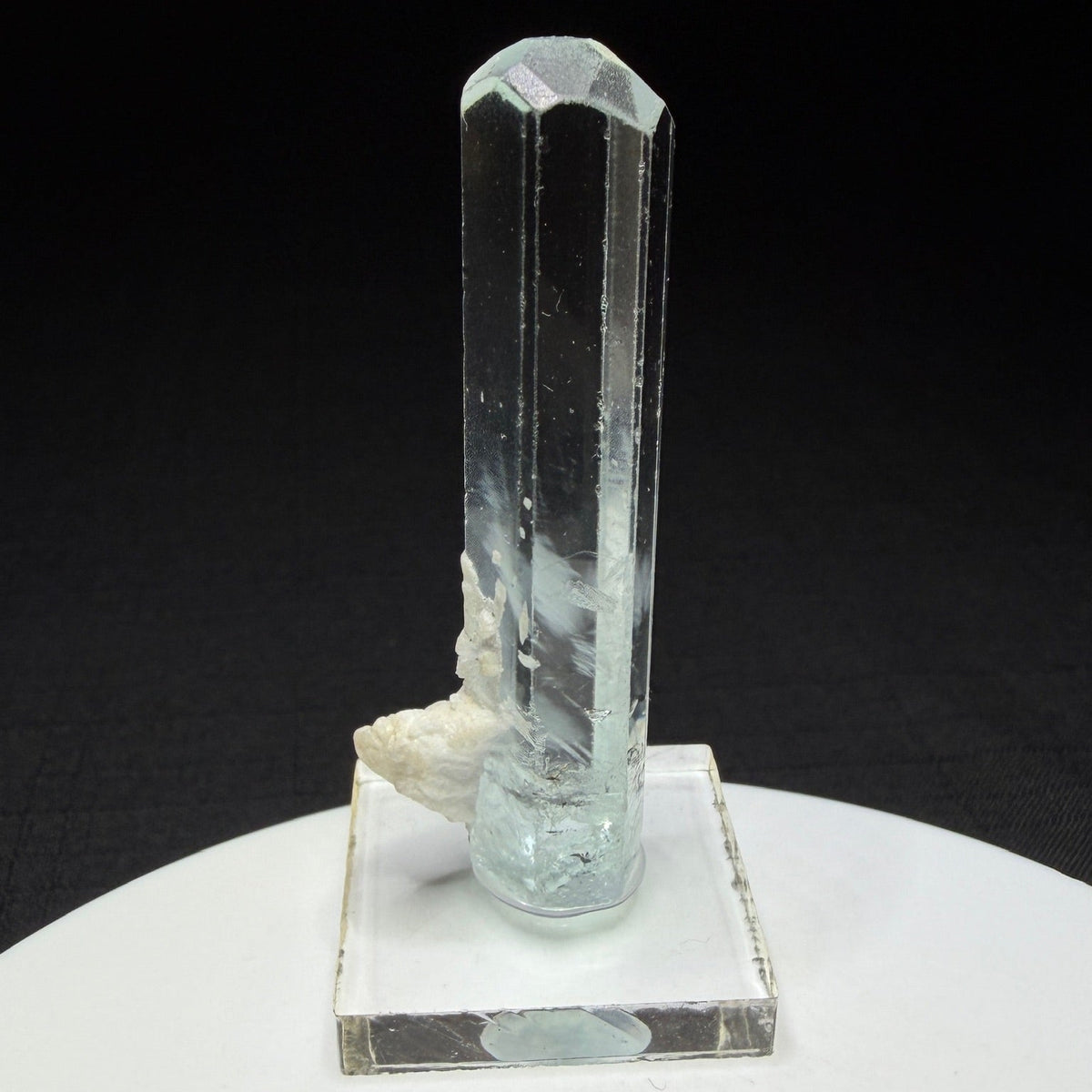 Tall transparent pale blue aquamarine crystal from Skardu, Gilgit-Baltistan, Pakistan