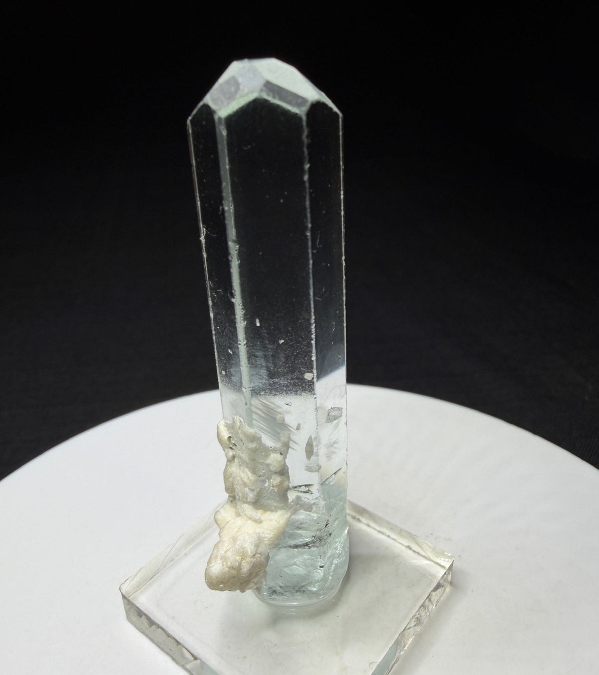Tall transparent pale blue aquamarine crystal from Skardu, Gilgit-Baltistan, Pakistan