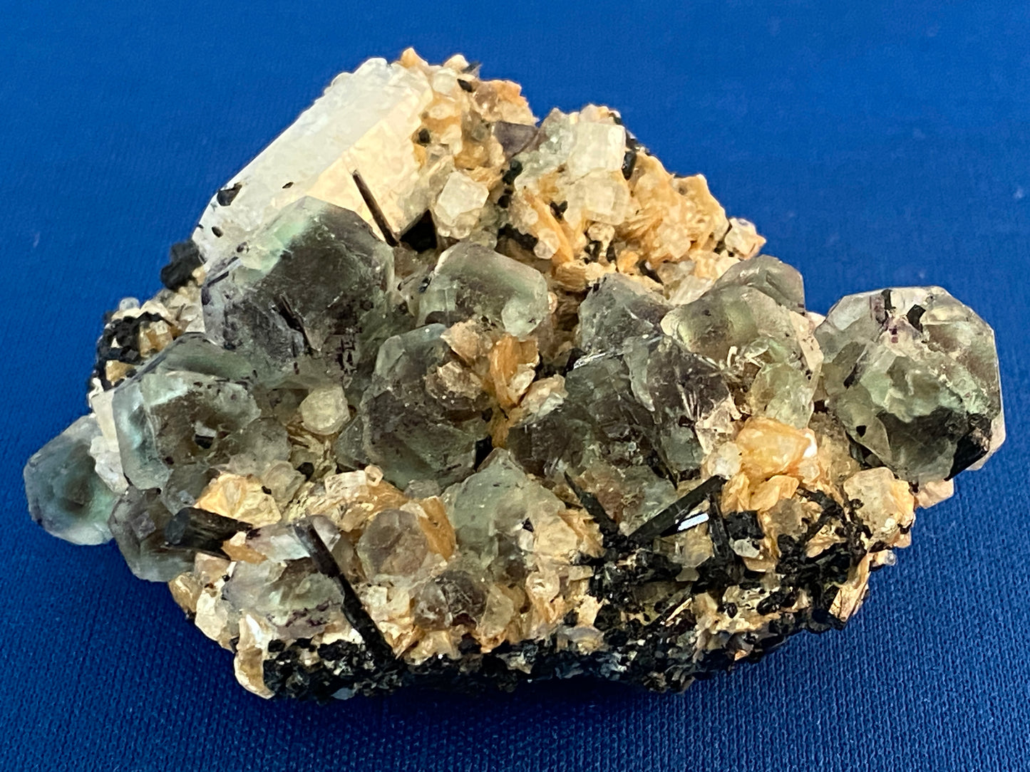 Beryl var Goshenite, Fluorite, Muscovite & Schorl, Erongo, Namibia