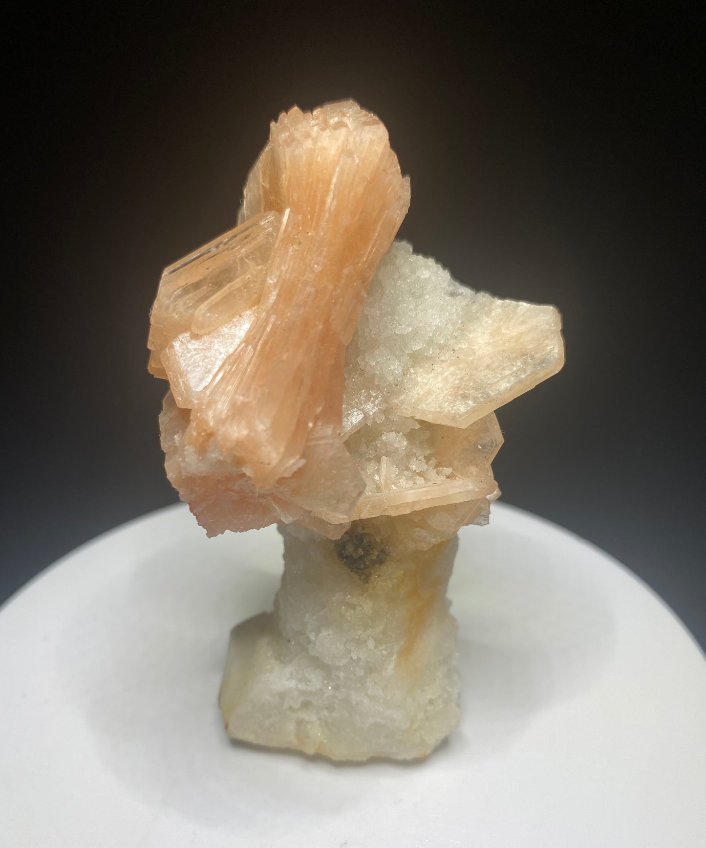 Stilbite on Stalactite, Jalgaon, Maharashtra, India