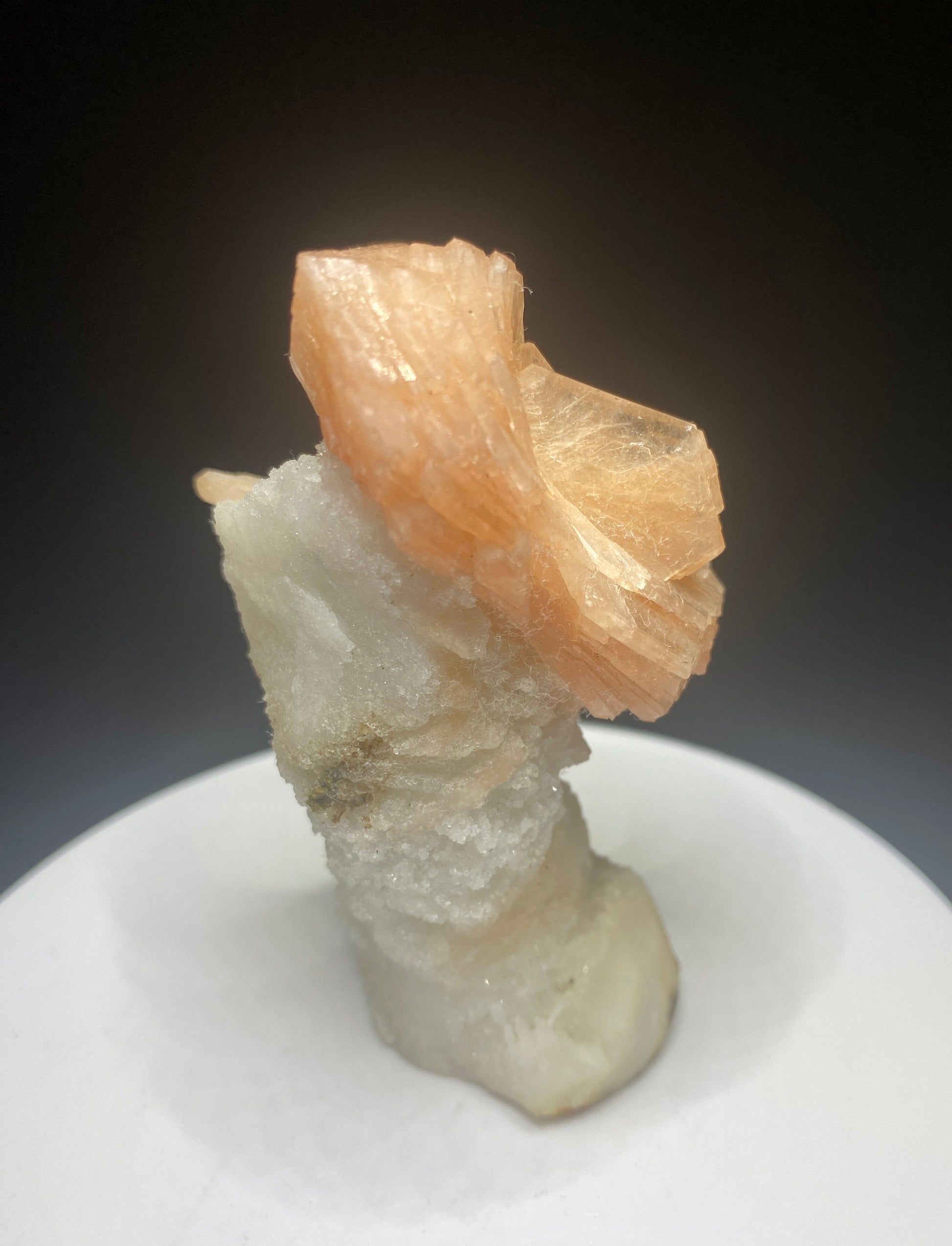 Stilbite on Stalactite, Jalgaon, Maharashtra, India