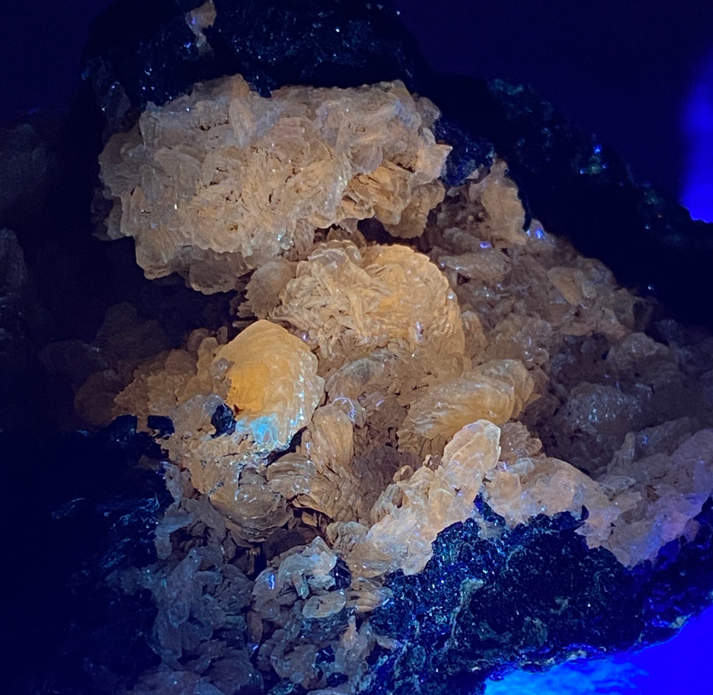 Tarbuttite, Kabwe Mine, Broken Hill, Zambia (type locality)