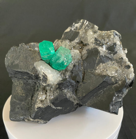 Beryl (variety Emerald), Muzo, Columbia