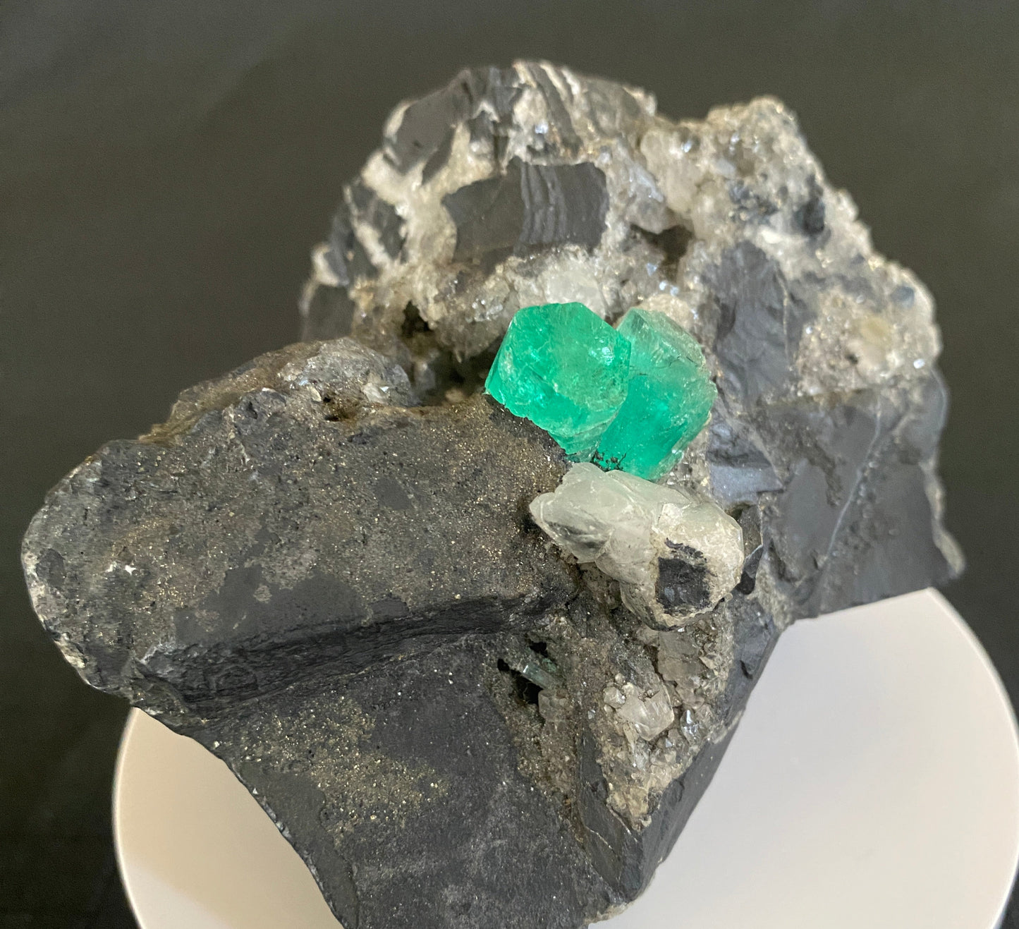 Beryl (variety Emerald), Muzo, Columbia