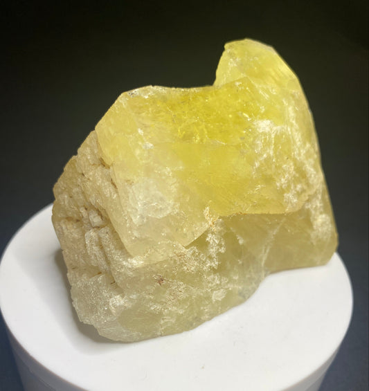 Amblygonite, Divina das Laranjeiras, Minas Gerais, Brazil