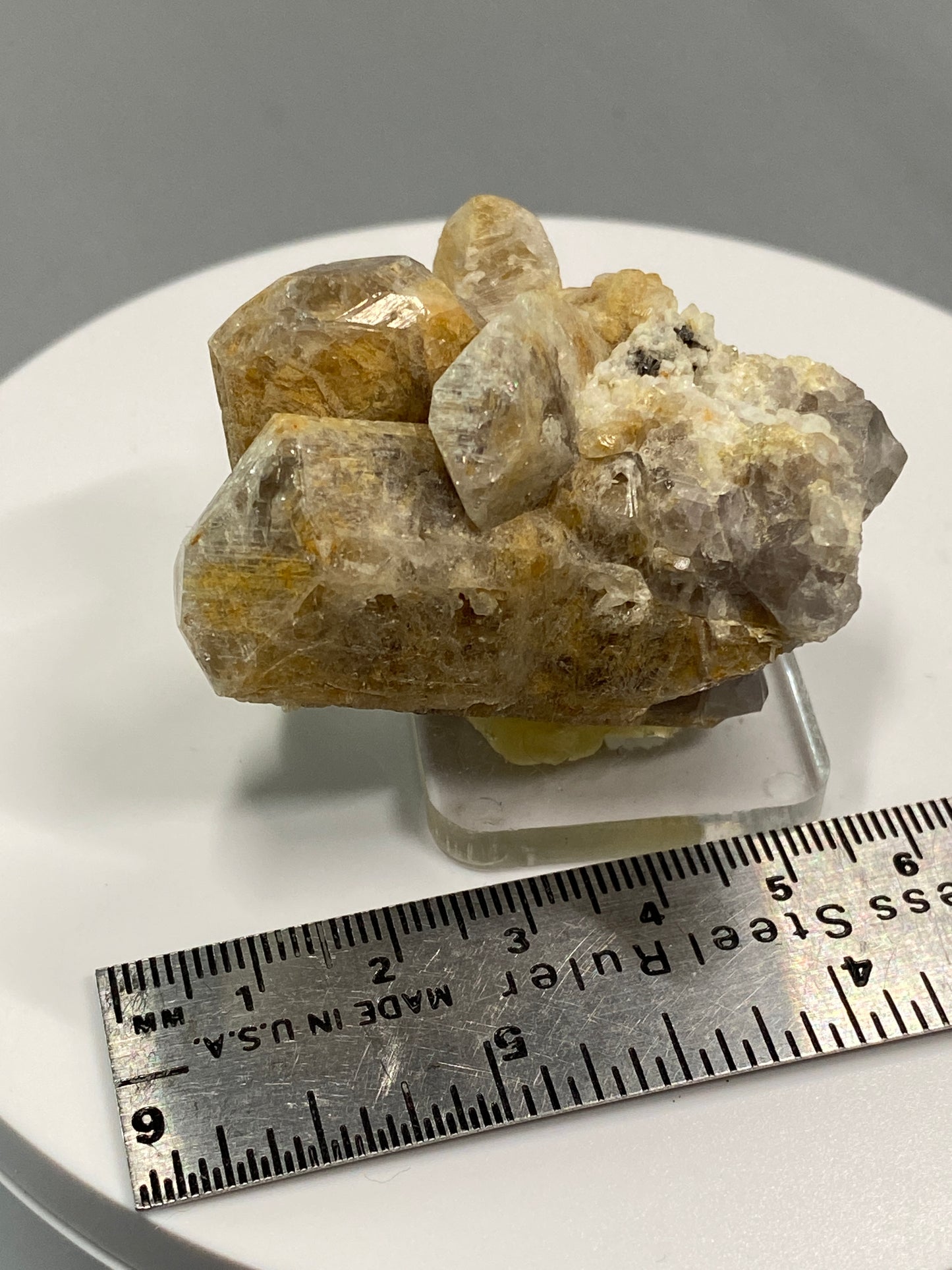 Herderite, Linopolis, Minas Gerais, Brazil