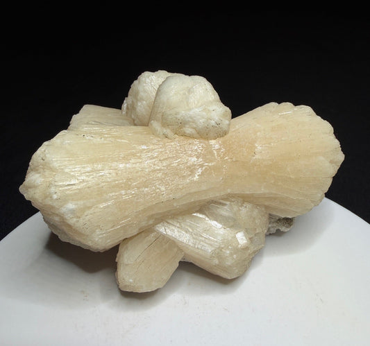 Large cream-white bladed stilbite crystal cluster from Pandulane, India
