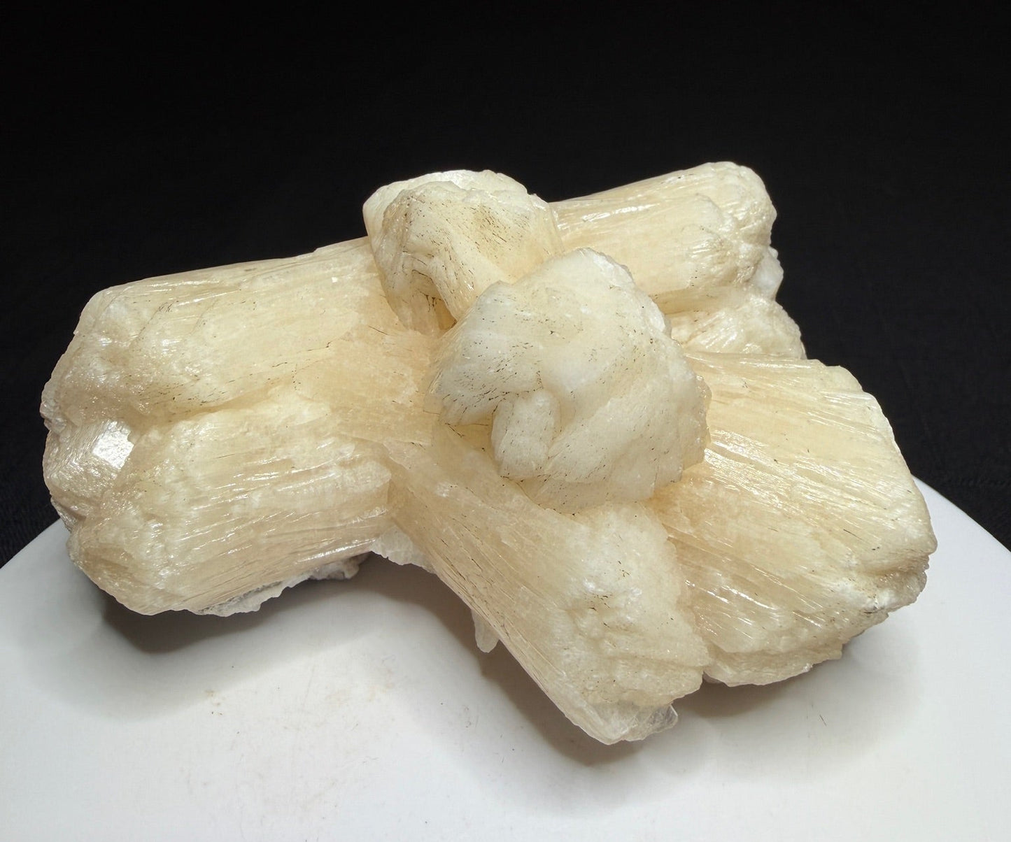 Large cream-white bladed stilbite crystal cluster from Pandulane, India