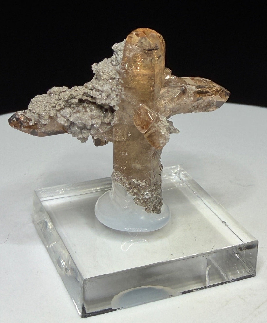 Sherry-colored topaz crystal cluster from Topaz Mountain, Thomas Range, Juab County, Utah, USA