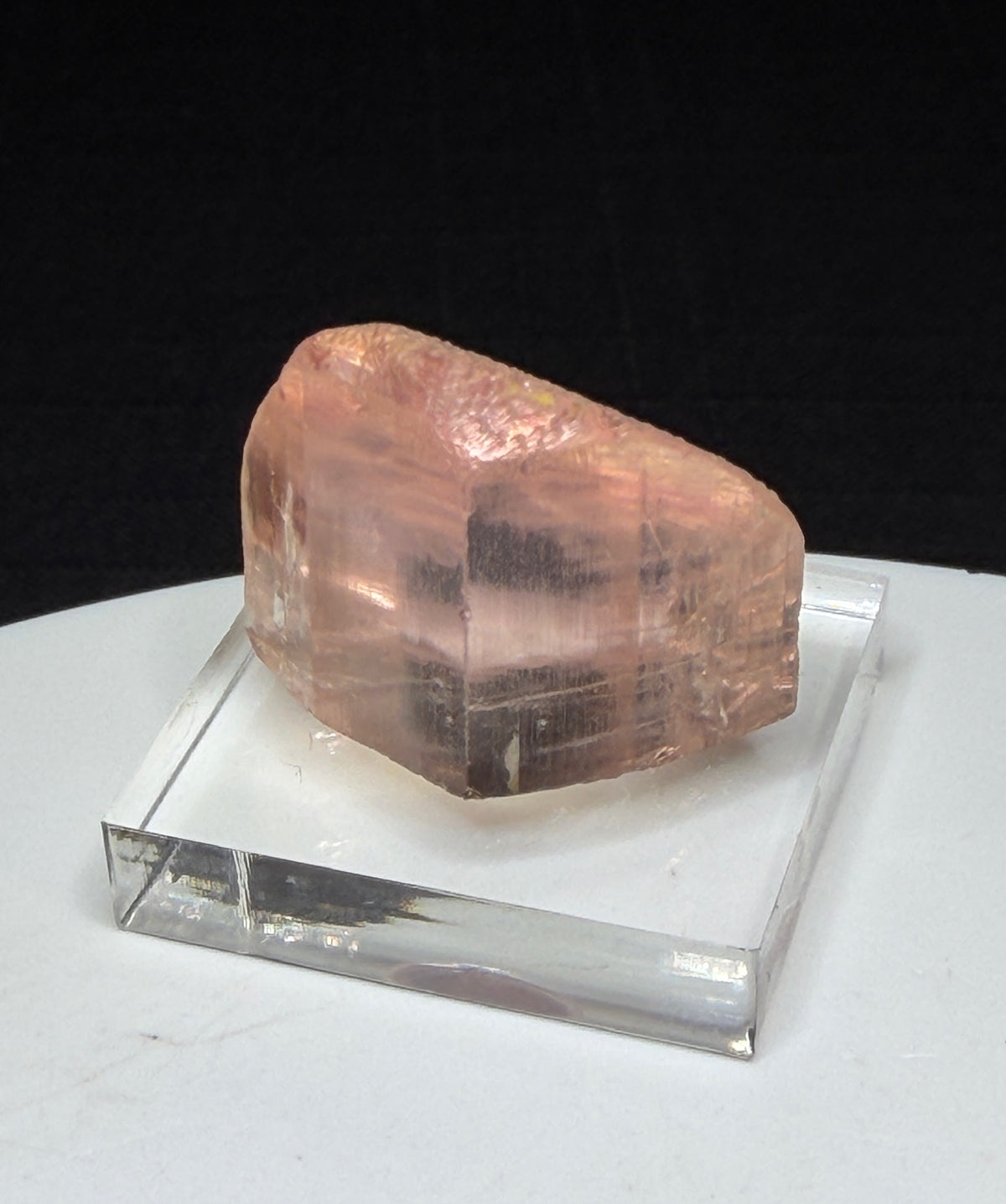 Pale champagne topaz crystal from Katlang, Mardan District, Pakistan