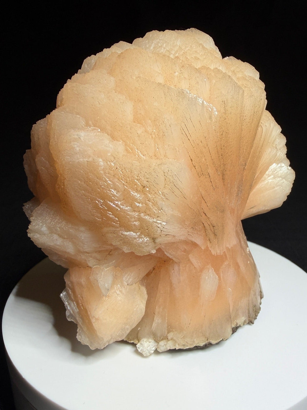 Peach-pink stilbite-Ca crystal cluster from Jalgaon, India