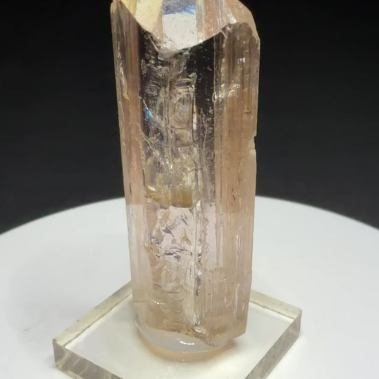 Pale champagne topaz crystal from Katlang, Mardan District, Pakistan
