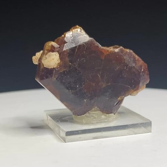 Reddish-brown bastnäsite crystal from Zegi Mountain, Kafor Dheri near Peshawar, Pakistan